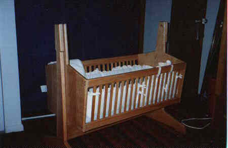 Heres the cradle as of July 1997: Completed at last!